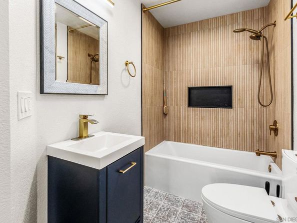 2235 Linwood St A7, San Diego CA 92110