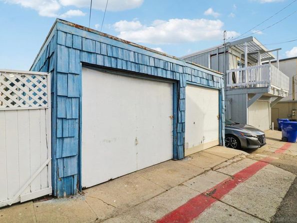 719 Jersey Ct, San Diego CA 92109