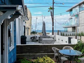 719 Jersey Ct, San Diego CA 92109