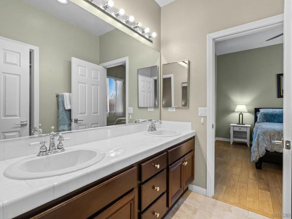 3252 Hidden Estate Lane, Escondido CA 92027