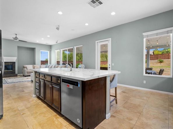 3252 Hidden Estate Lane, Escondido CA 92027