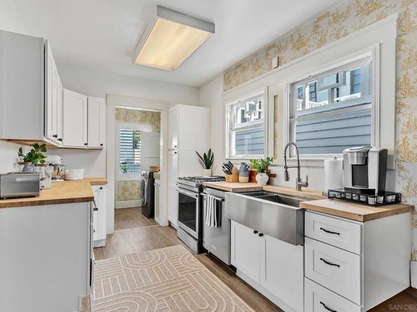 1405 10th Street, Coronado CA 92118