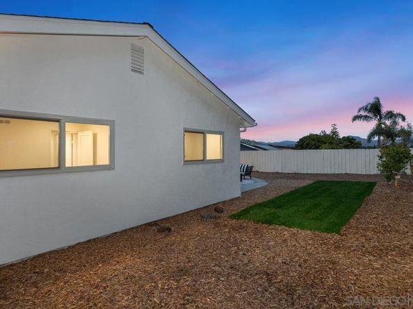 11325 Calenda Rd, San Diego CA 92127