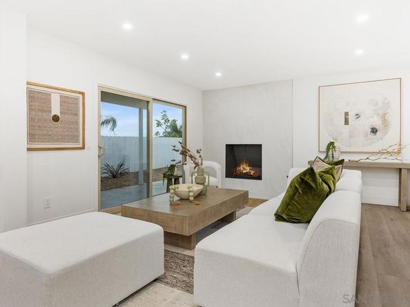 11325 Calenda Rd, San Diego CA 92127