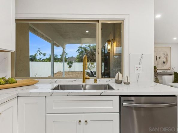 11325 Calenda Rd, San Diego CA 92127