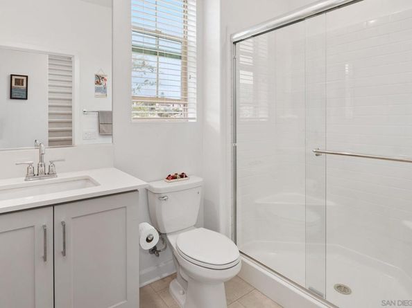 1091 Barry Pl, Escondido CA 92026