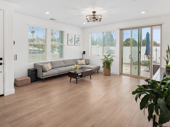 1091 Barry Pl, Escondido CA 92026