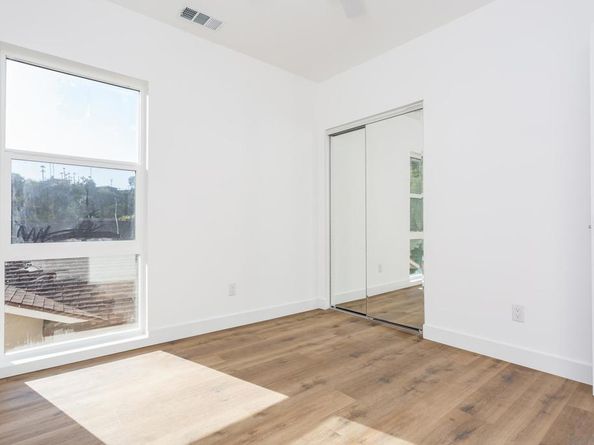 5721 23 Campanile Way, San Diego CA 92115