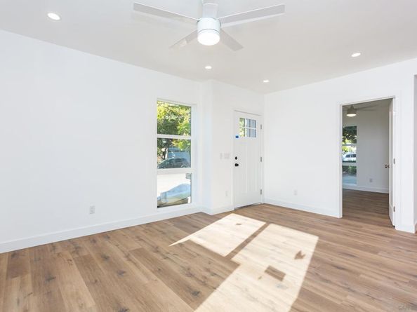 5721 23 Campanile Way, San Diego CA 92115