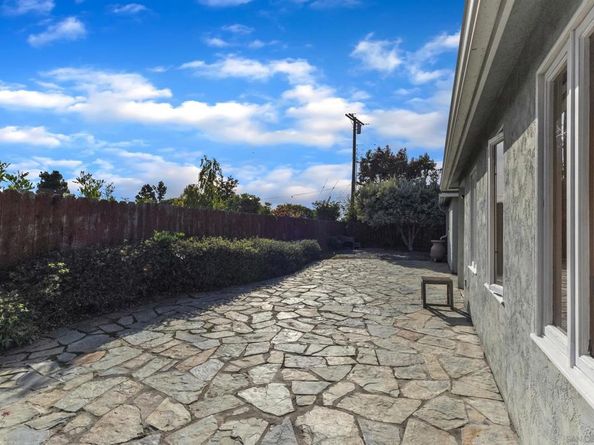 6907 Bettyhill Dr., San Diego CA 92117