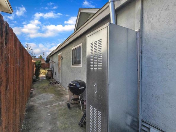 6907 Bettyhill Dr., San Diego CA 92117