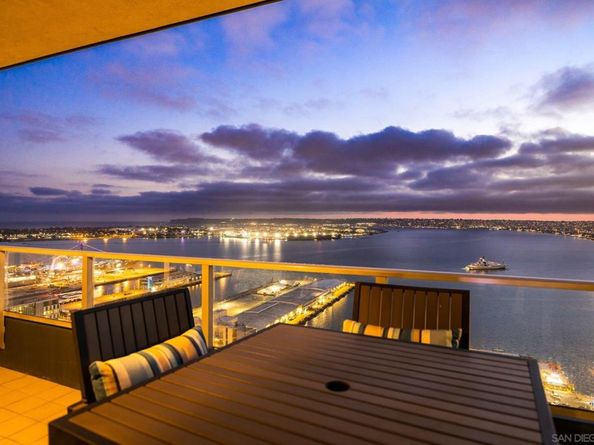 1325 Pacific Hwy 3301, San Diego CA 92101