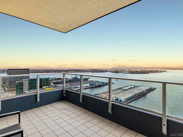 1325 Pacific Hwy 3301, San Diego CA 92101