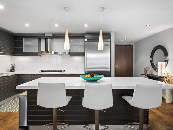 1325 Pacific Hwy 3301, San Diego CA 92101