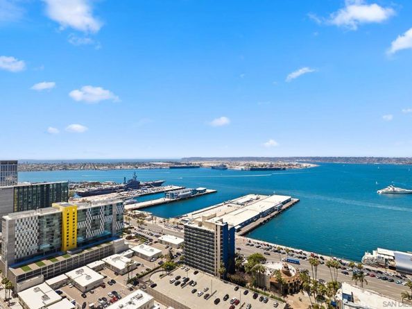 1325 Pacific Hwy 3301, San Diego CA 92101