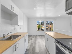 1641 Pentecost Way 10, San Diego CA 92105