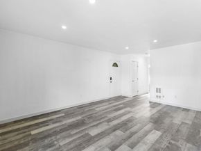 1641 Pentecost Way 10, San Diego CA 92105