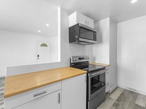 1641 Pentecost Way 10, San Diego CA 92105