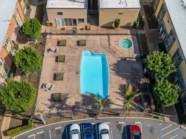 1641 Pentecost Way 10, San Diego CA 92105