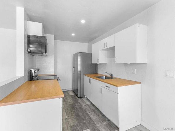 1641 Pentecost Way 10, San Diego CA 92105