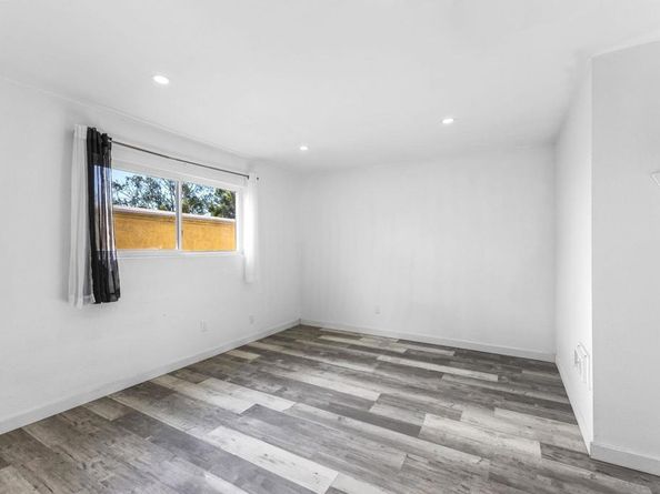 1641 Pentecost Way 10, San Diego CA 92105