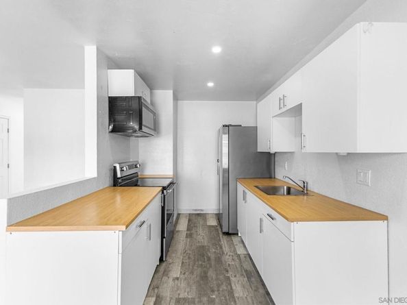 1641 Pentecost Way 10, San Diego CA 92105