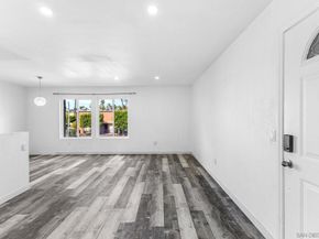 1641 Pentecost Way 10, San Diego CA 92105