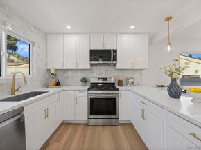 13442 Mountainside Dr, Poway CA 92064