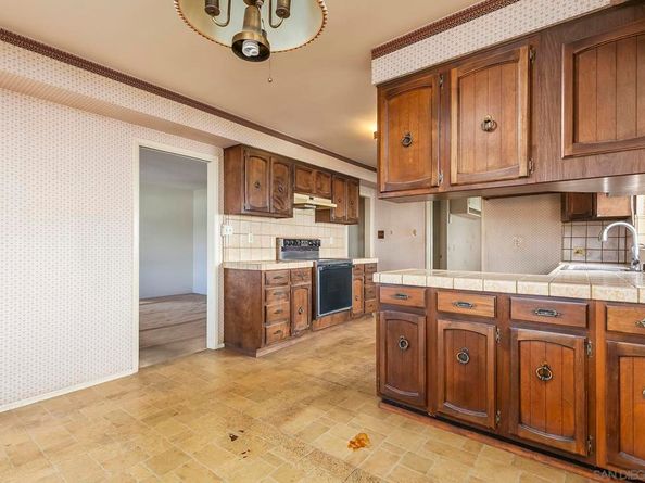 350 San Elijo St, San Diego CA 92106