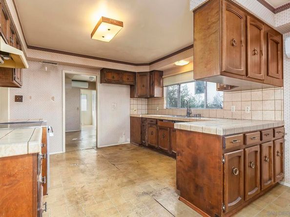 350 San Elijo St, San Diego CA 92106