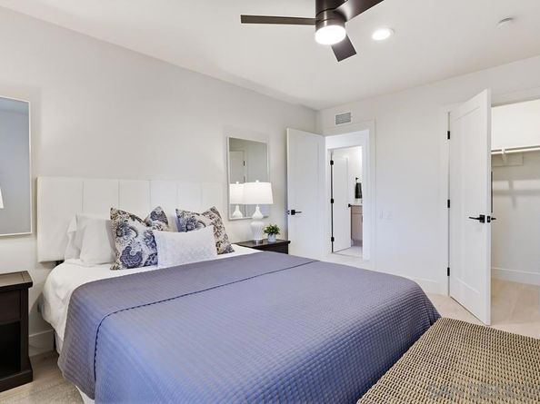 2003 Caminito Circulo Norte, La Jolla CA 92037