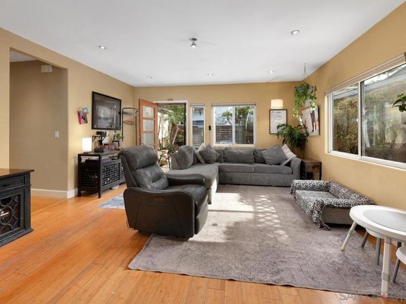 2866 Eagle St, San Diego CA 92103