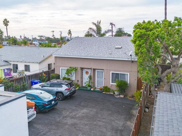 4464 66 33rd, San Diego CA 92116