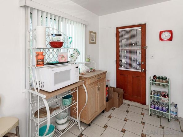 2414 2418 Monroe Ave., San Diego CA 92116