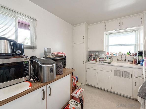 2414 2418 Monroe Ave., San Diego CA 92116