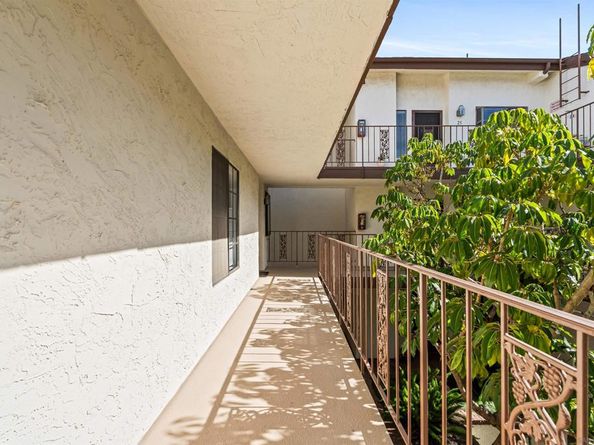 1263 Robinson Avenue 13, San Diego CA 92103