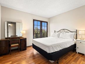 1263 Robinson Avenue 13, San Diego CA 92103