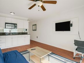 1021 Scott St 235, San Diego CA 92106