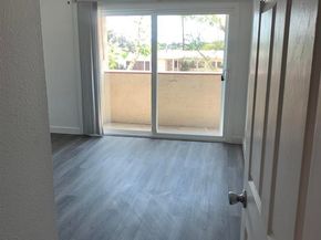 4041 Oakcrest Dr 206, San Diego CA 92105