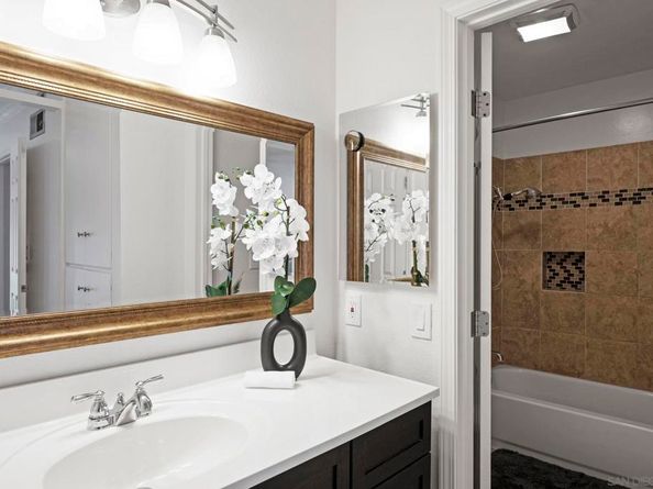 7700 Parkway Dr 3, La Mesa CA 91942