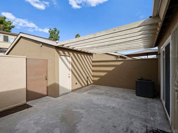 7700 Parkway Dr 3, La Mesa CA 91942