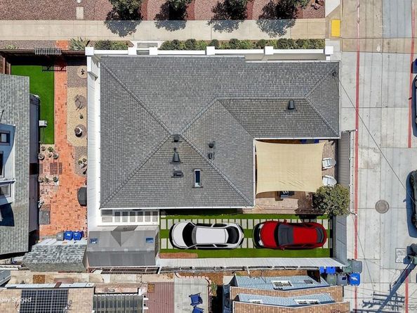 1221 4th St, Coronado CA 92118