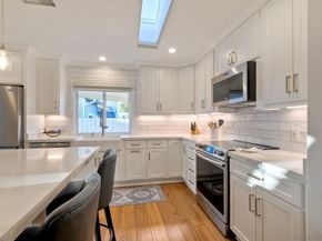 1221 4th St, Coronado CA 92118