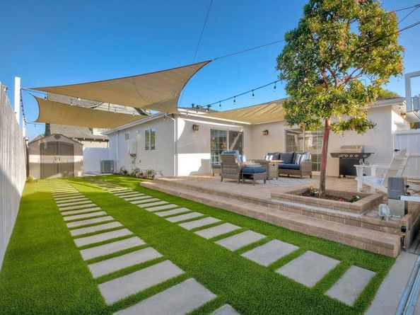 1221 4th St, Coronado CA 92118