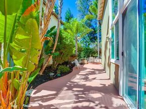 5423 Foxtail Loop, Carlsbad CA 92010