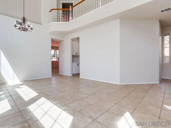 5423 Foxtail Loop, Carlsbad CA 92010