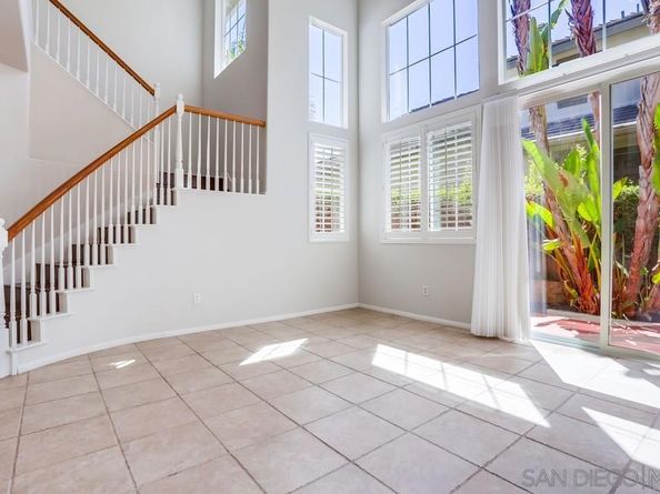 5423 Foxtail Loop, Carlsbad CA 92010