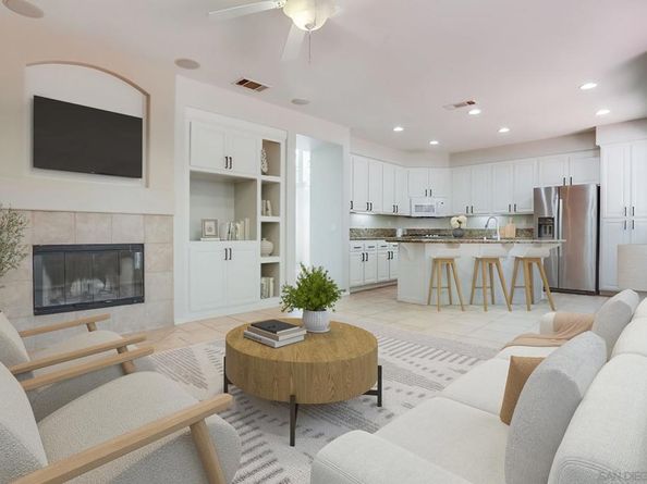 5423 Foxtail Loop, Carlsbad CA 92010