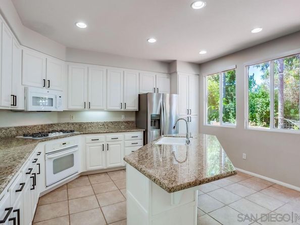 5423 Foxtail Loop, Carlsbad CA 92010