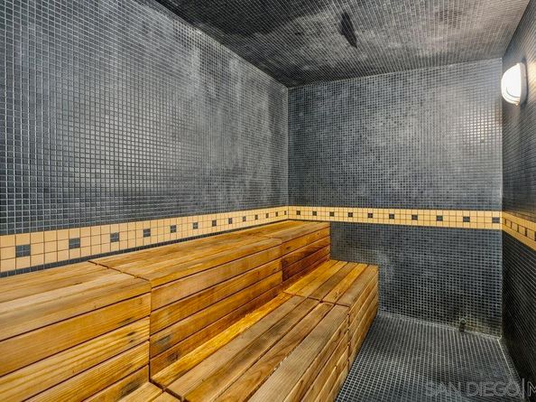 700 Front St 2105, San Diego CA 92101